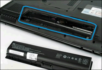 Produkt navn på bærbar PC under batteriet